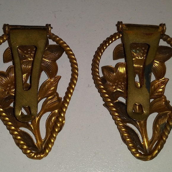 Art Nouveau Gilt Brass Floral Dress/Scarf Clips - Picture 7 of 7